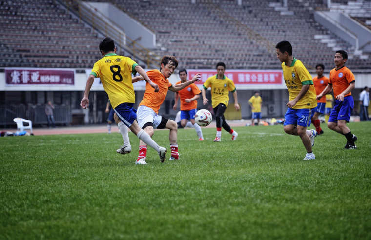 首届中国青少年足球联赛即将启动 校园足球正在进入中国足球改革发展主阵地